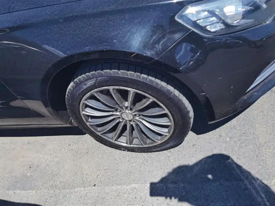 Zotye Zotye Z700 — миниатюра 6
