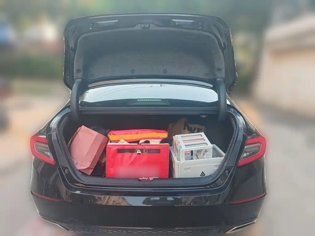 Honda Accord — миниатюра 10