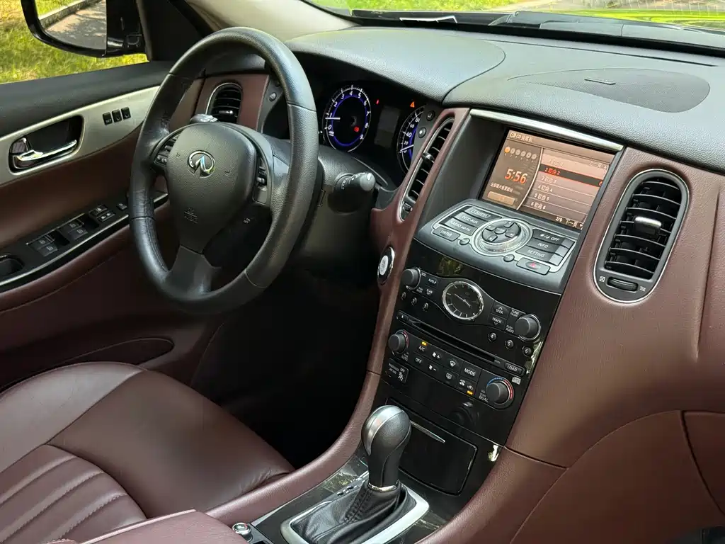 Infiniti QX50 (Import) — миниатюра 41