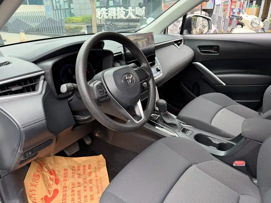 Toyota Frontlander — миниатюра 7