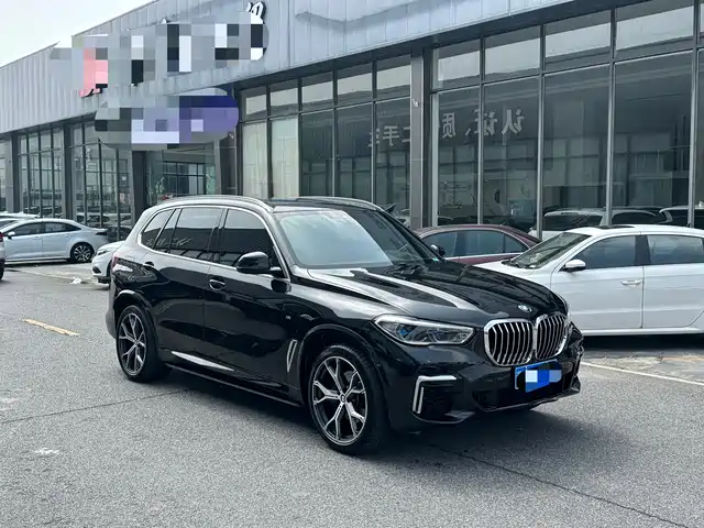 BMW  X5