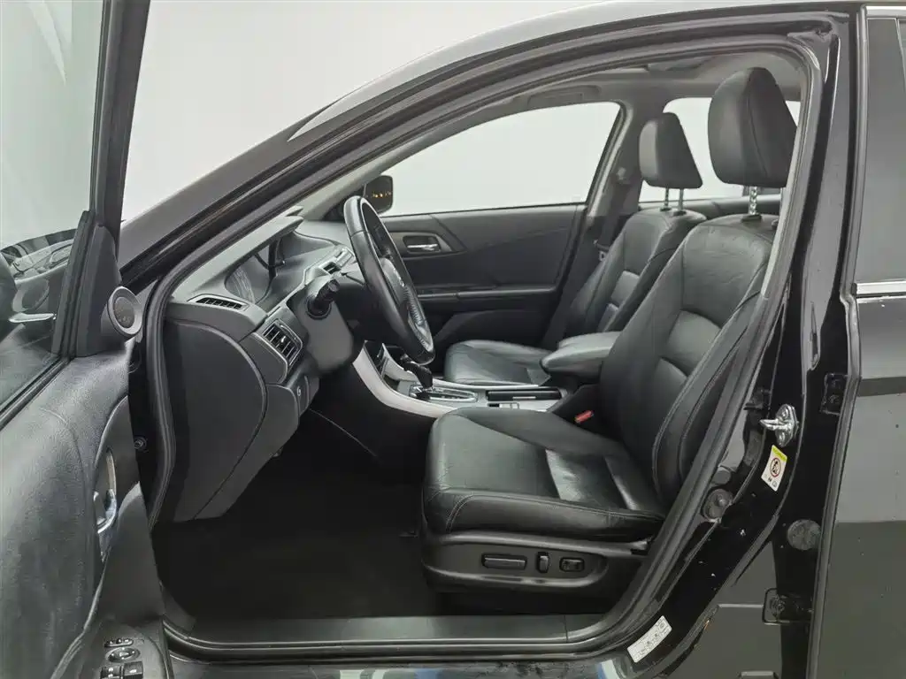 Honda Accord 2014 2.0L EX Luxury