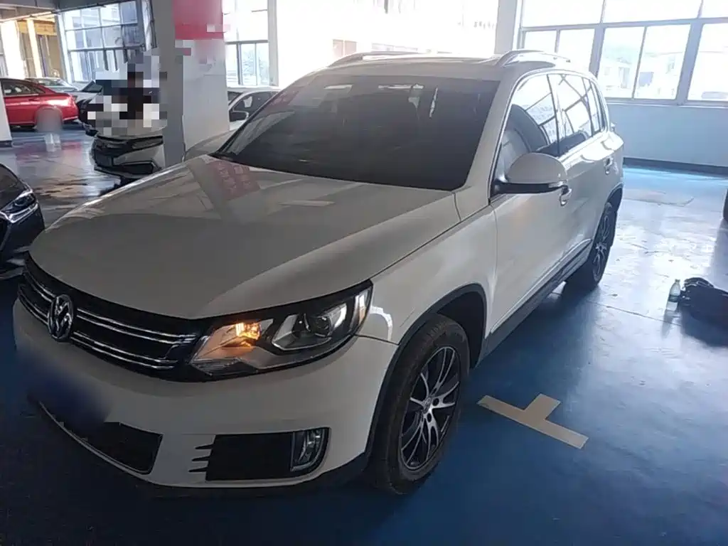 Volkswagen Tiguan — миниатюра 2