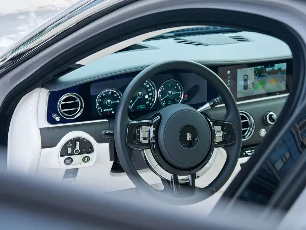 Rolls-Royce Ghost — миниатюра 9