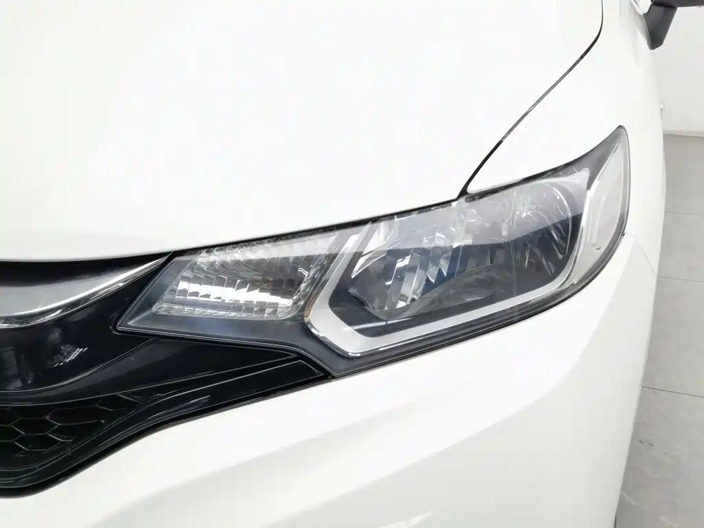 Honda Fit — миниатюра 7