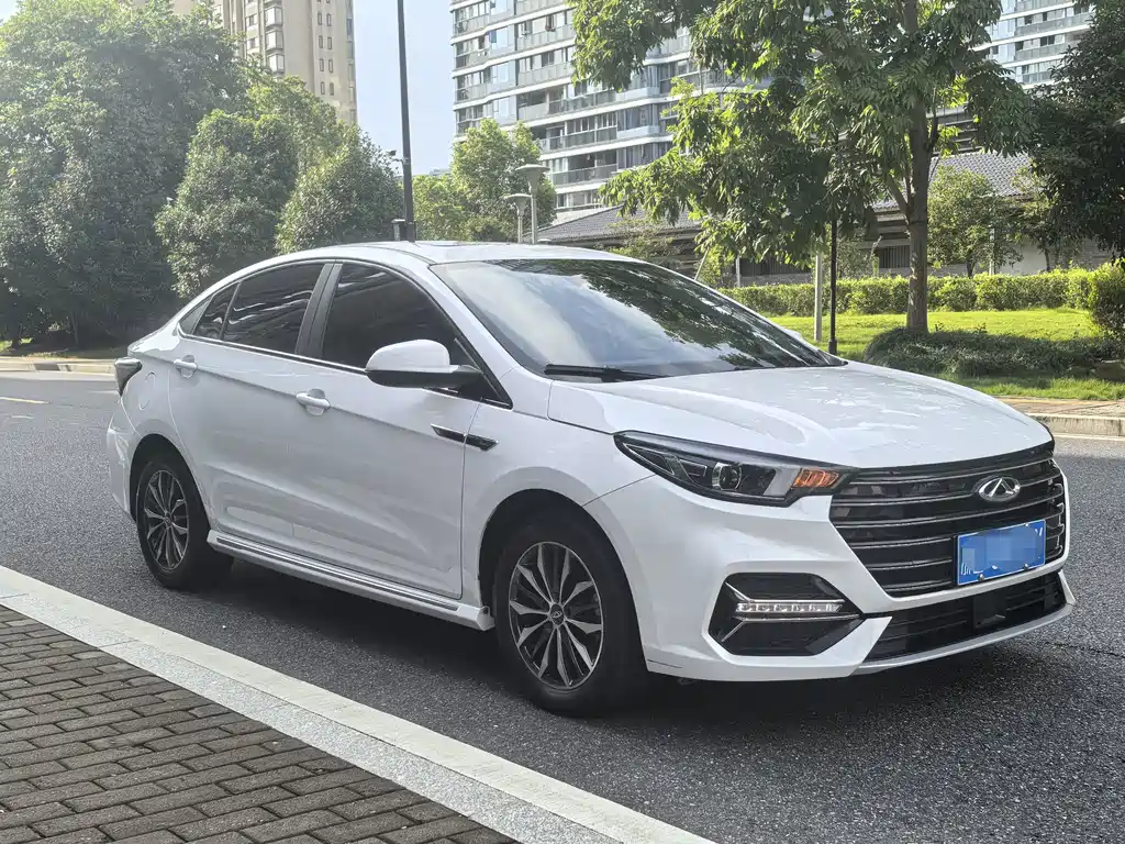 Chery Arrizo 5 PLUS — миниатюра 3