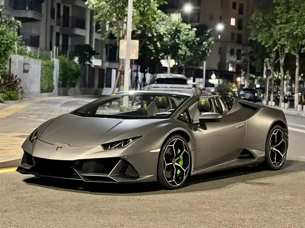 Lamborghini Huracán 2021
