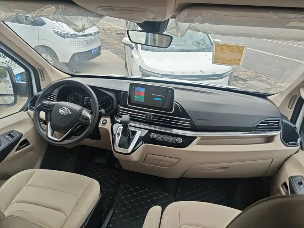 MAXUS 新途EV90 — миниатюра 10
