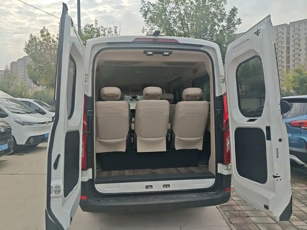 MAXUS 新途EV90 — миниатюра 19