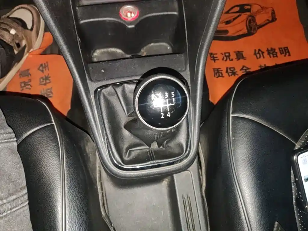 Volkswagen Jetta — миниатюра 14