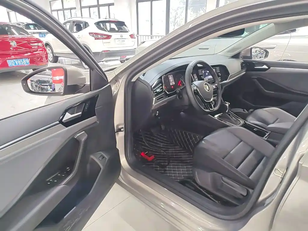 Volkswagen Sagitar — миниатюра 16