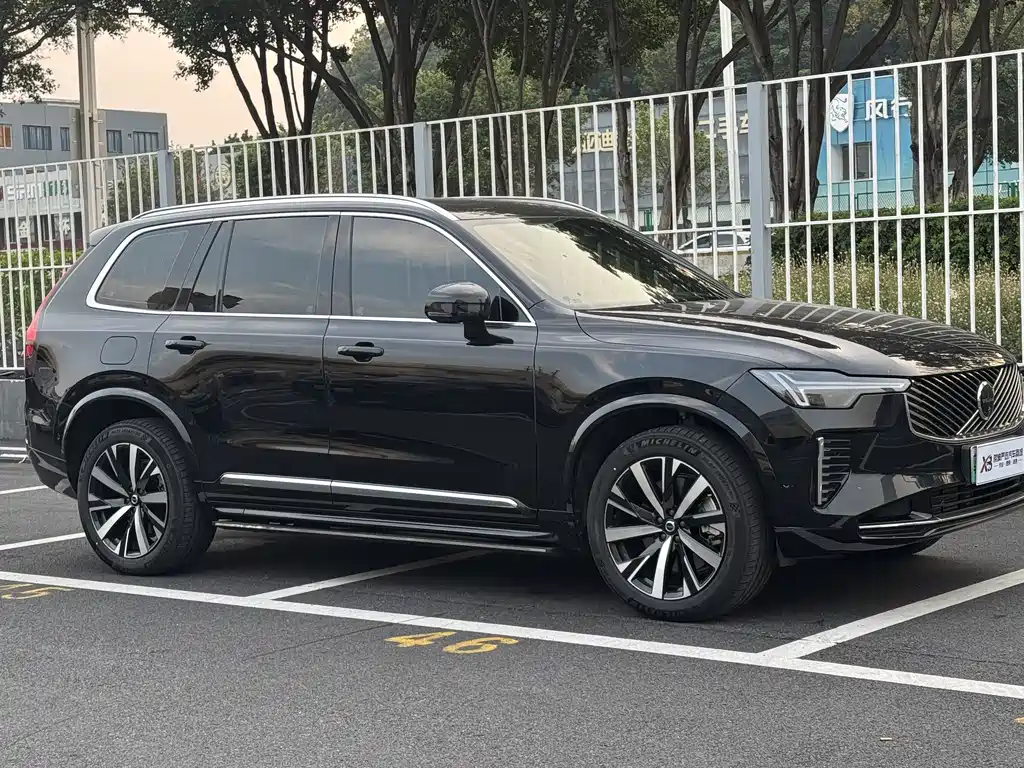 Volvo XC90 PHEV — миниатюра 2