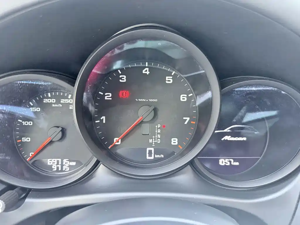 Porsche Macan — миниатюра 18