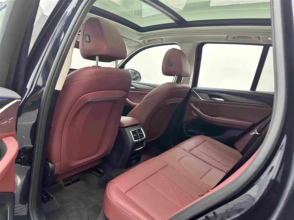 BMW X3 — миниатюра 21