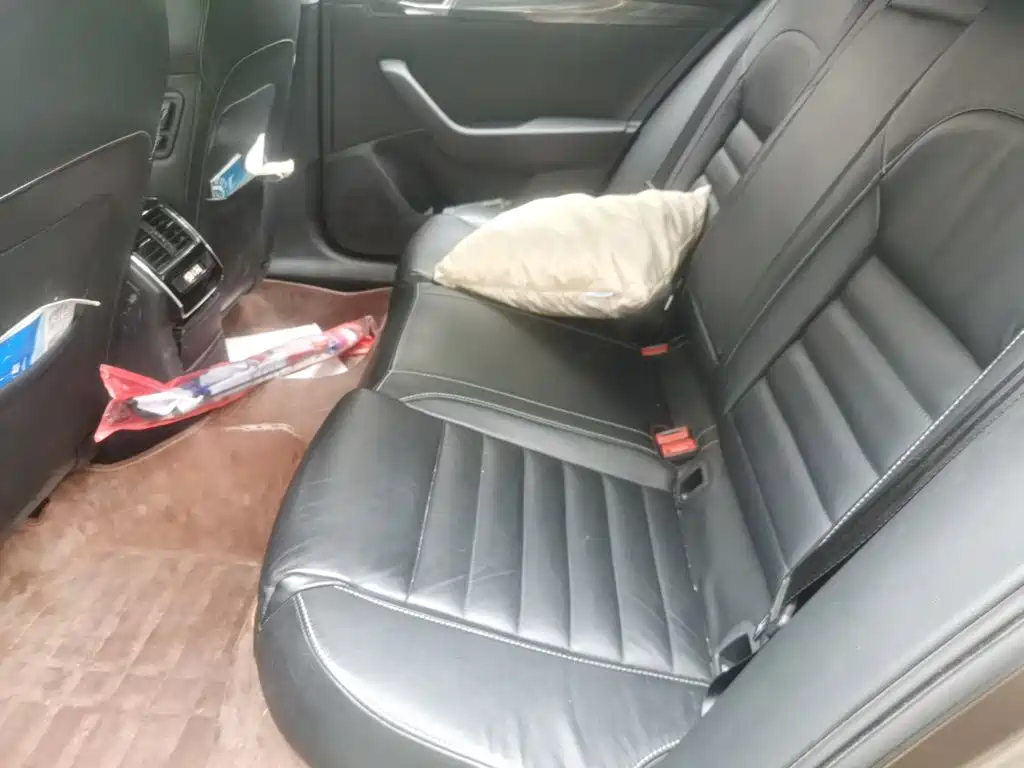 Skoda Superb — миниатюра 13
