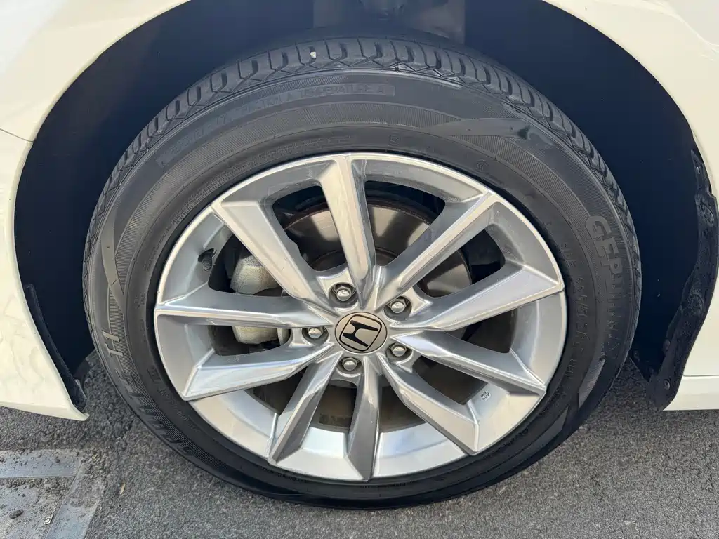 Honda Accord — миниатюра 10