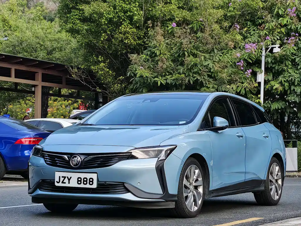 Buick Velite 6