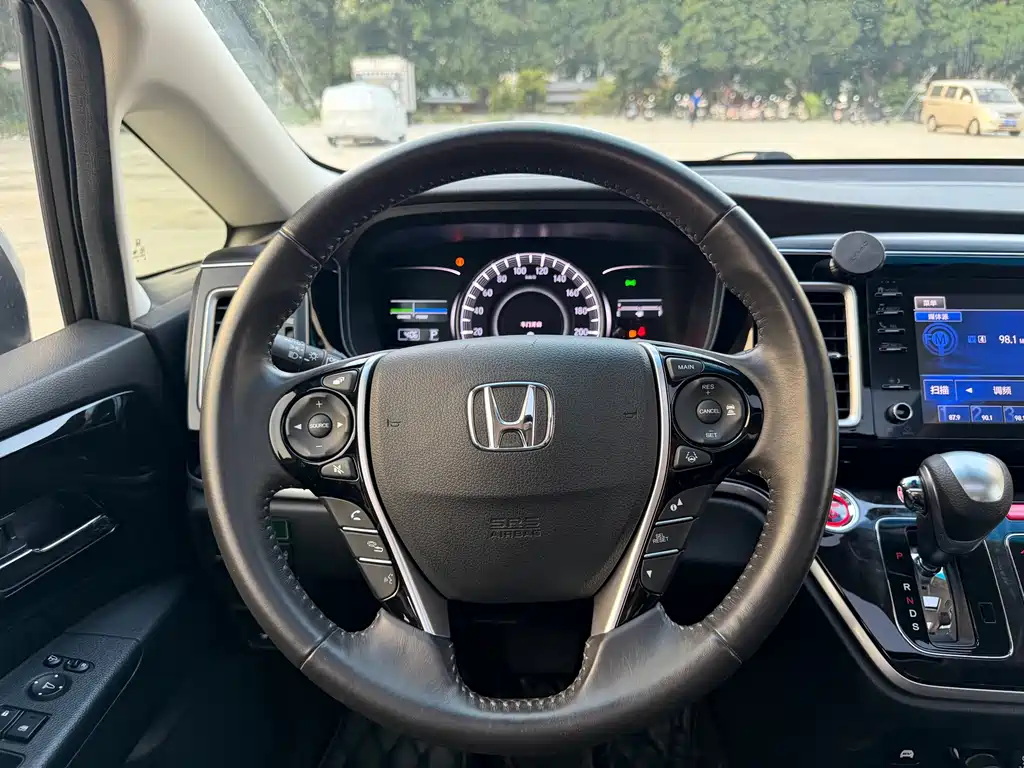 Honda Elysion — миниатюра 21