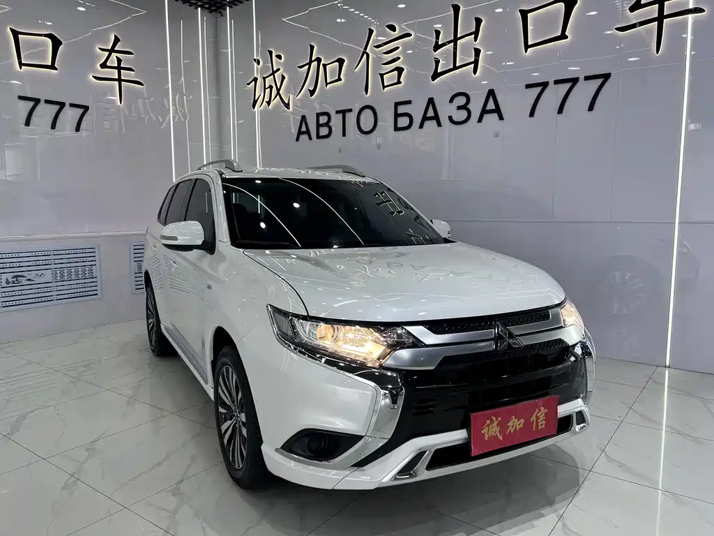Mitsubishi Outlander — миниатюра 3