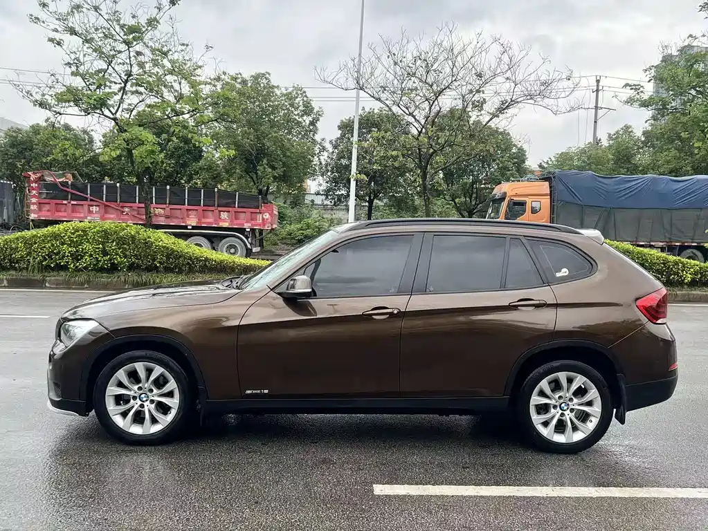 BMW X1 2014 sDrive18i Fashion