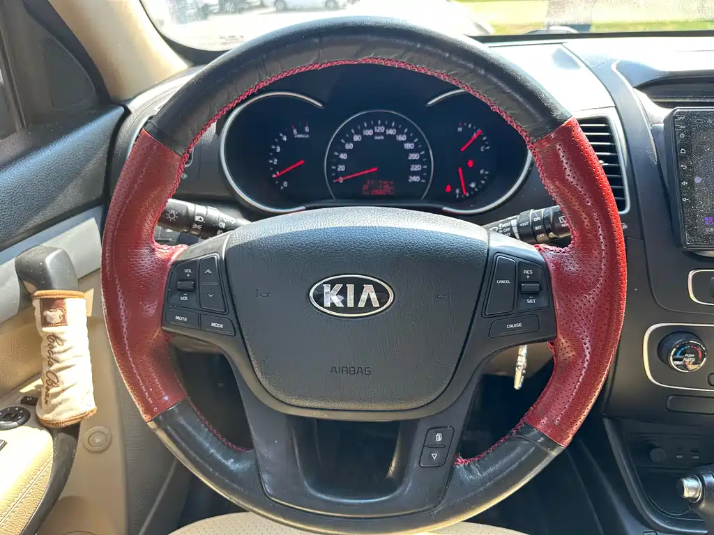 Kia Sorento 2013 2.2T 7 мест Comfort