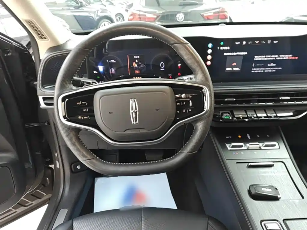 Lincoln Corsair — миниатюра 11