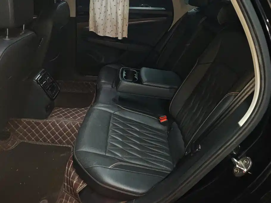 Volkswagen Passat — миниатюра 11