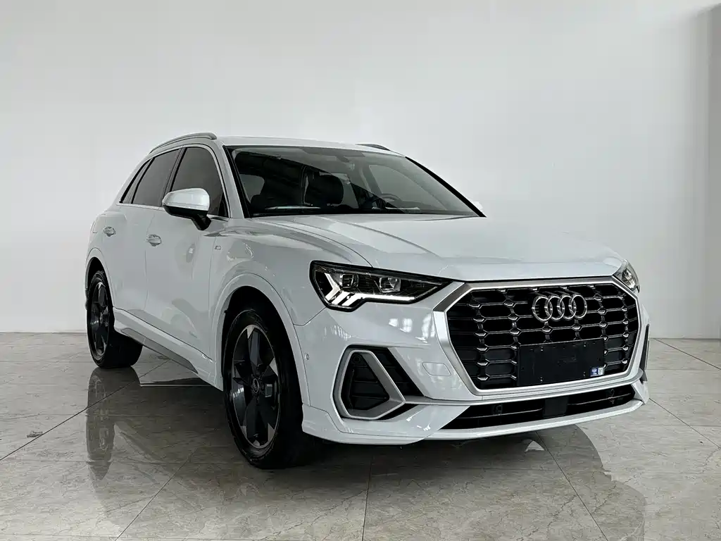 Audi Q3 2022 35 TFSI Fashion