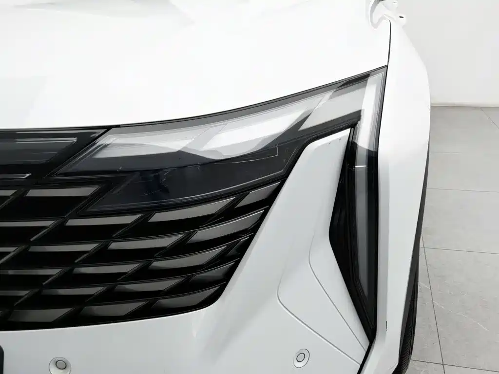 Geely Boyue L — миниатюра 7