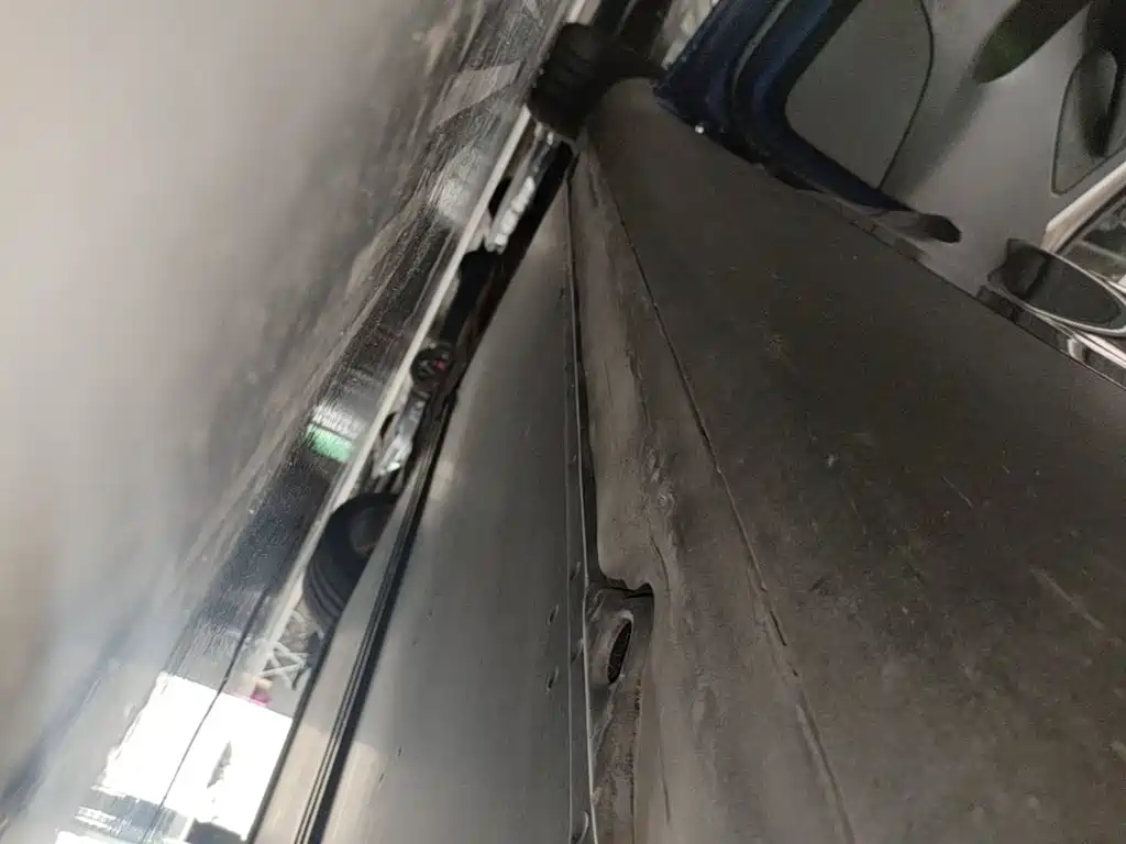 Tesla Model Y — миниатюра 22