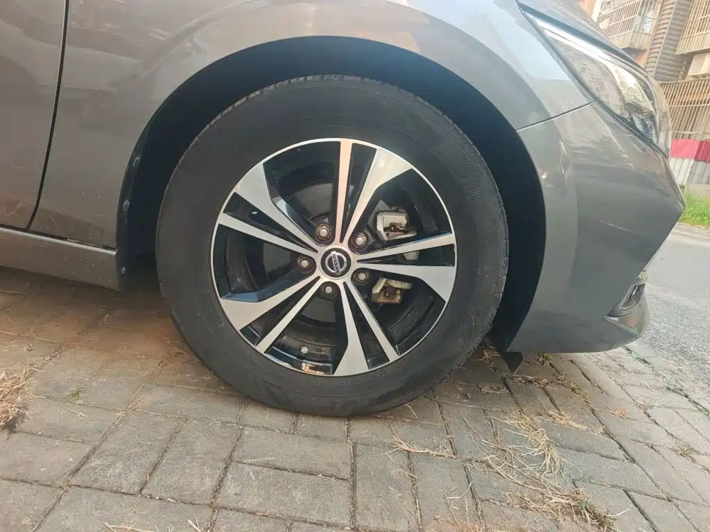 Nissan Sylphy — миниатюра 8
