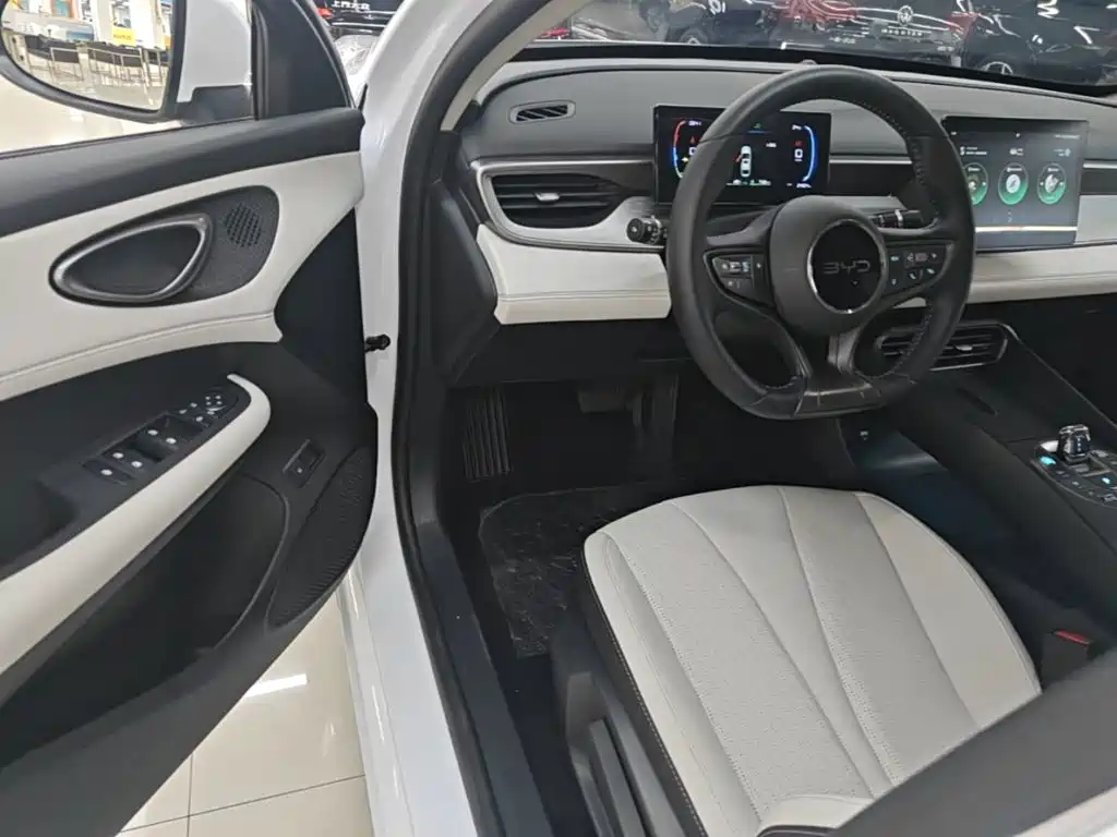 BYD Seal 05 DM-i — миниатюра 16