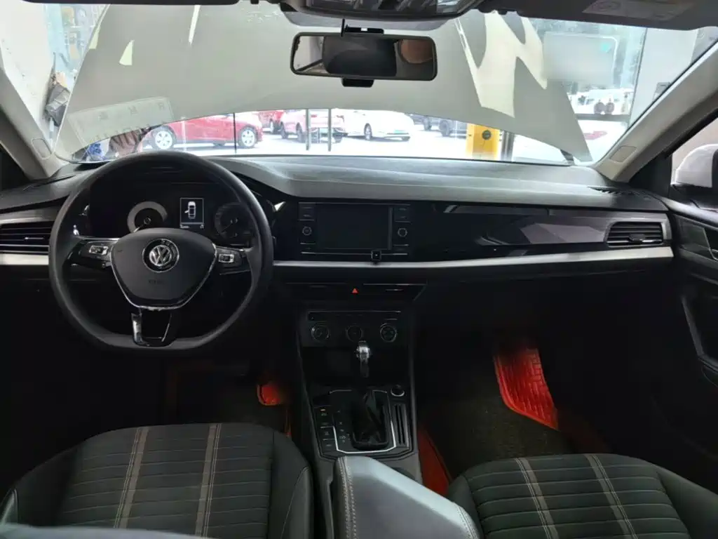 Volkswagen Lavida — миниатюра 10