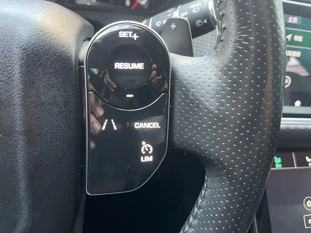 Land Rover Velar — миниатюра 33