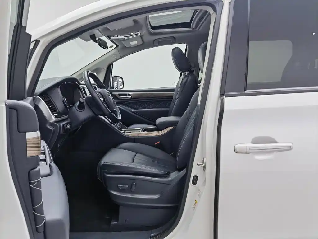 GAC Motor Trumpchi M8 — миниатюра 10