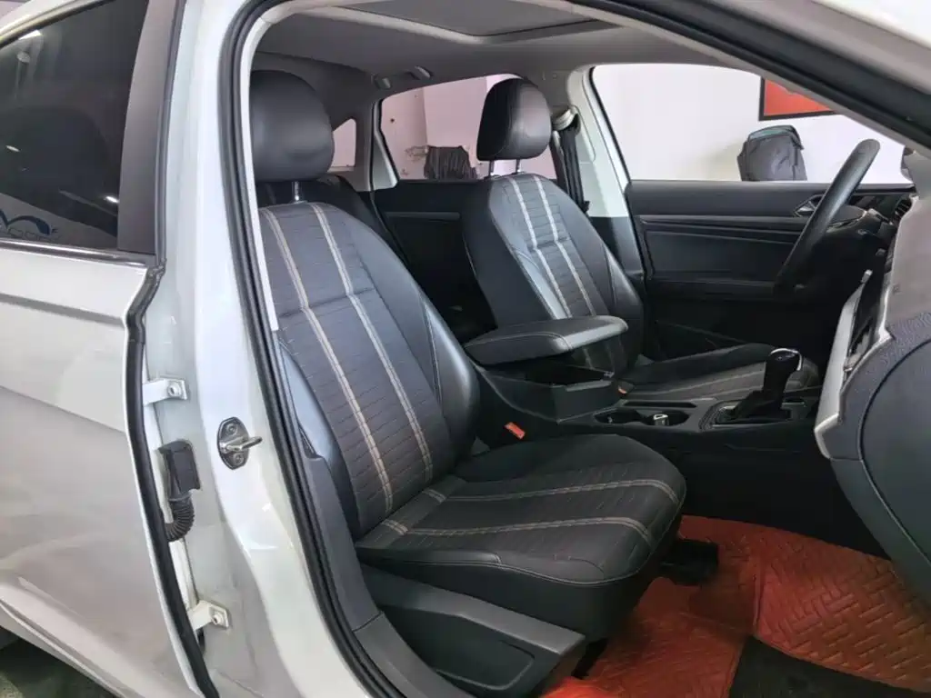 Volkswagen Lavida — миниатюра 25