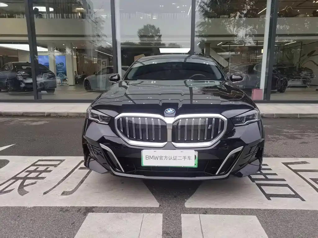 BMW i5 — миниатюра 2