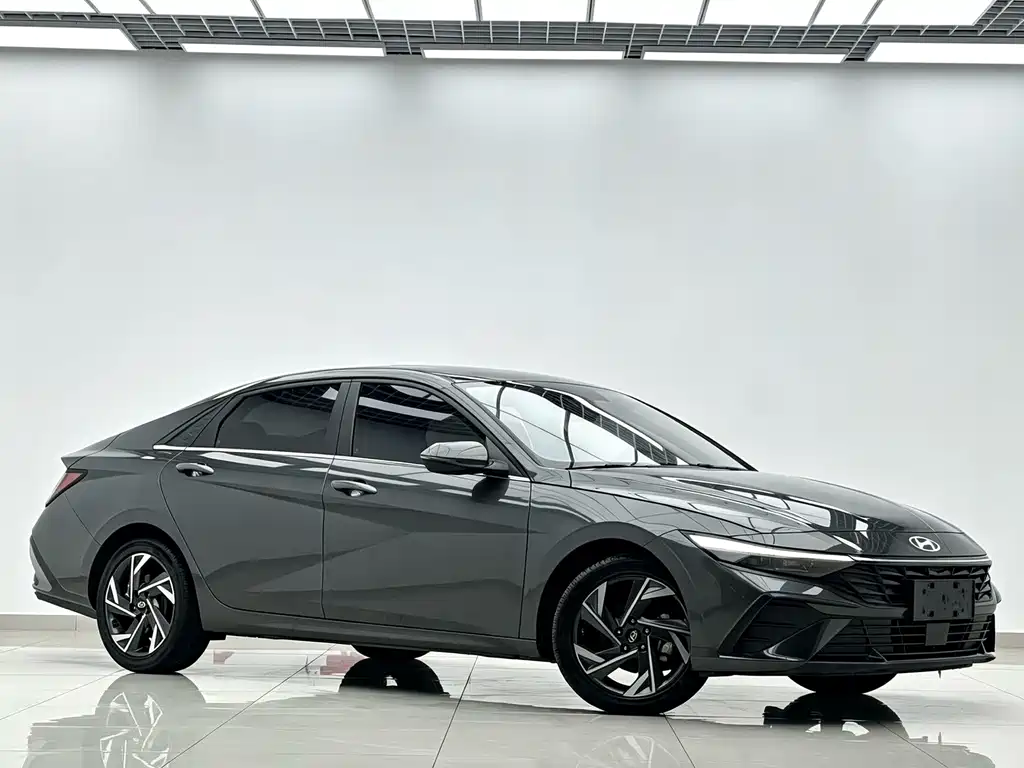 Hyundai Elantra — миниатюра 2