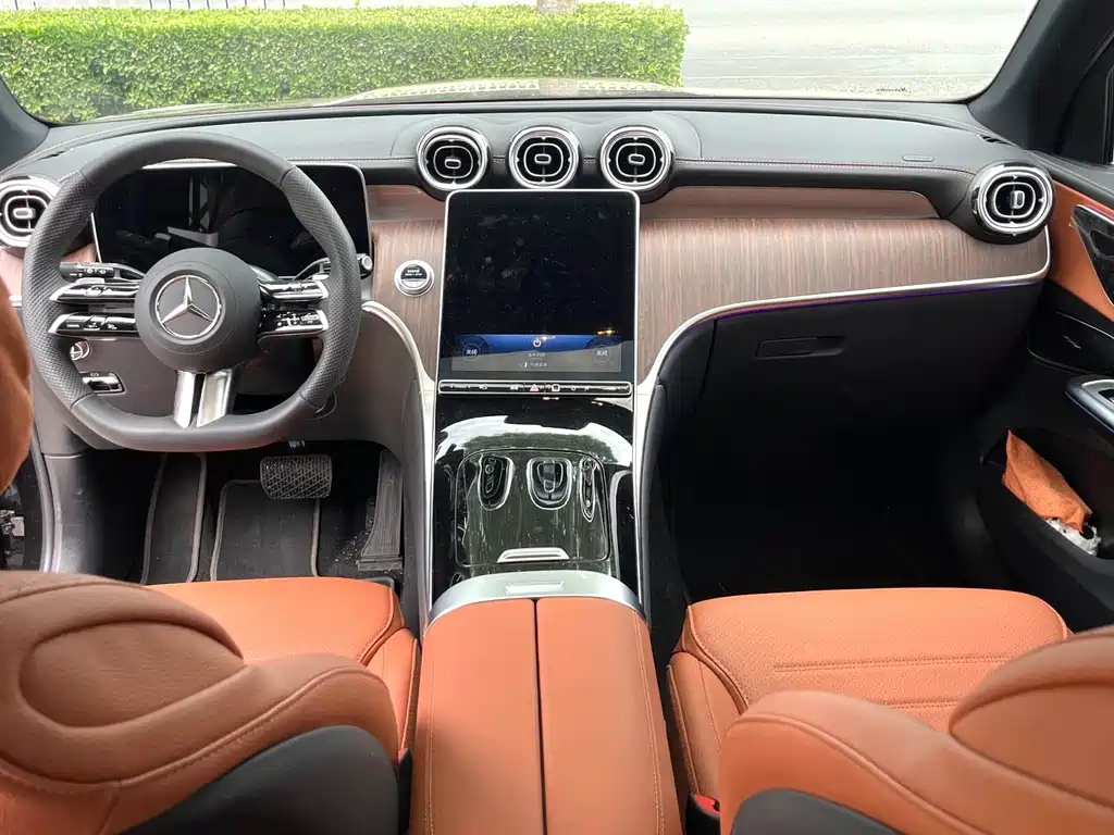 Mercedes-Benz GLC 2025 GLC 300 L 4MATIC 5 мест