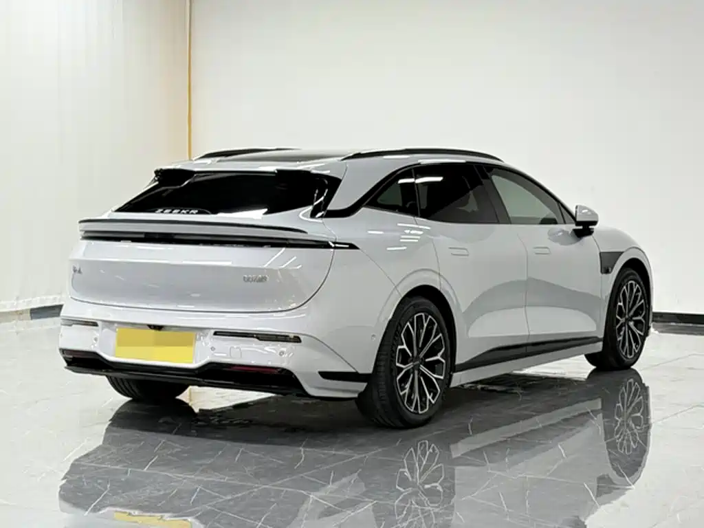Zeekr 007GT — миниатюра 6