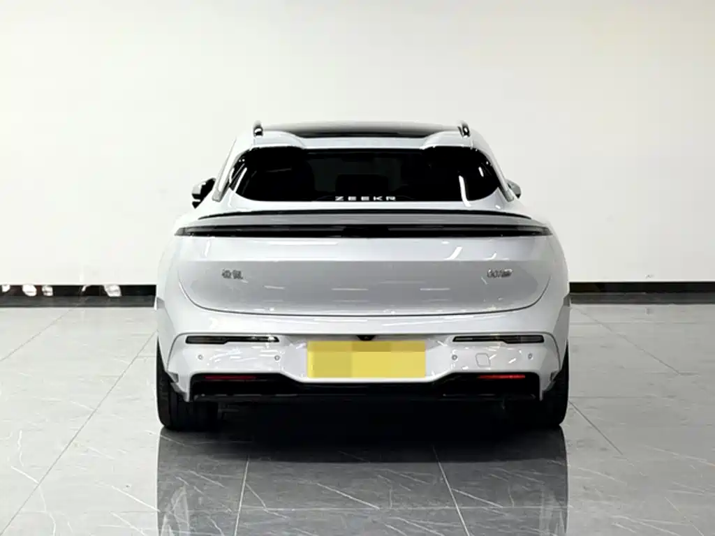 Zeekr 007GT — миниатюра 5
