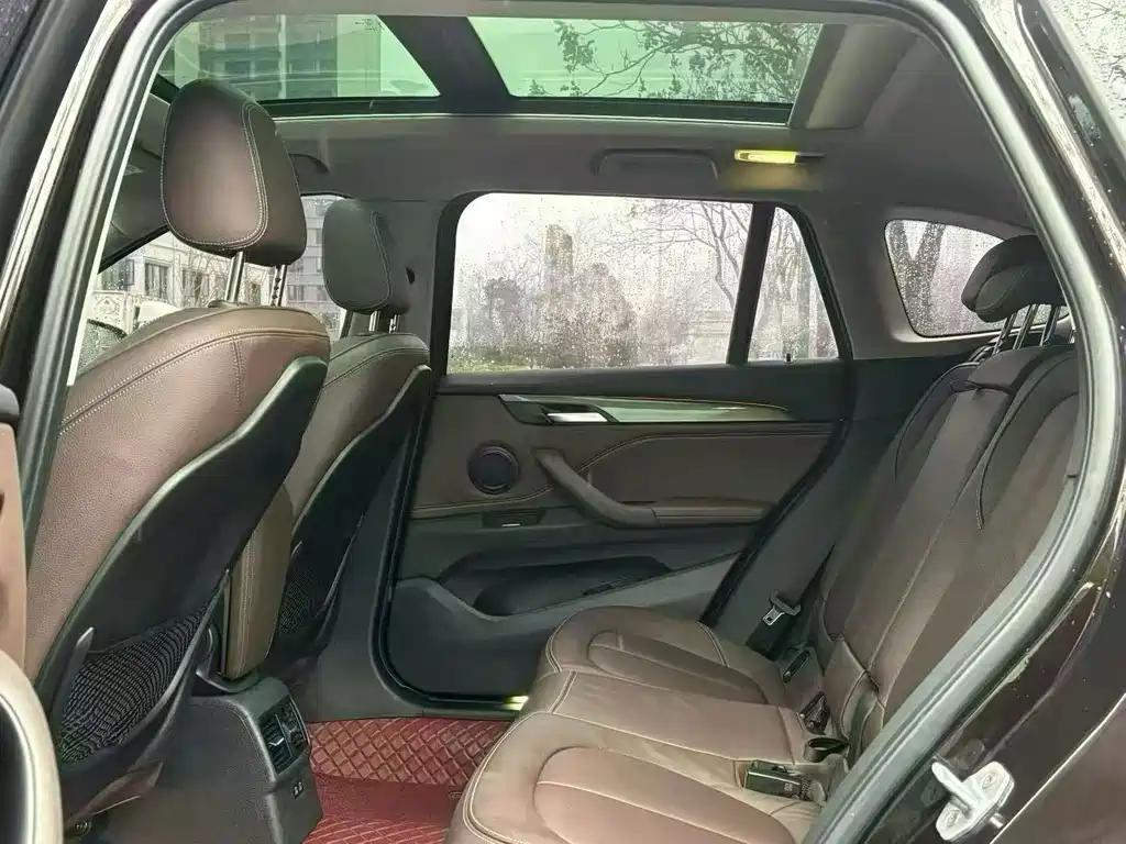 BMW X1 — миниатюра 4