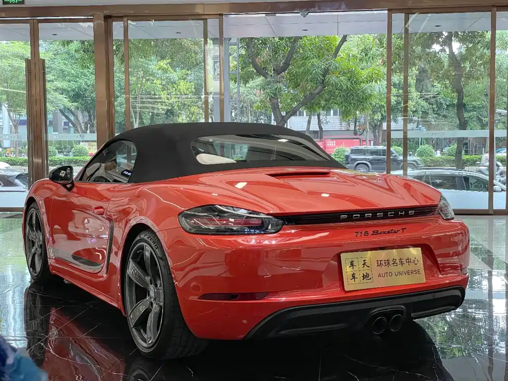Porsche 718 2019 Boxster T 2.0T