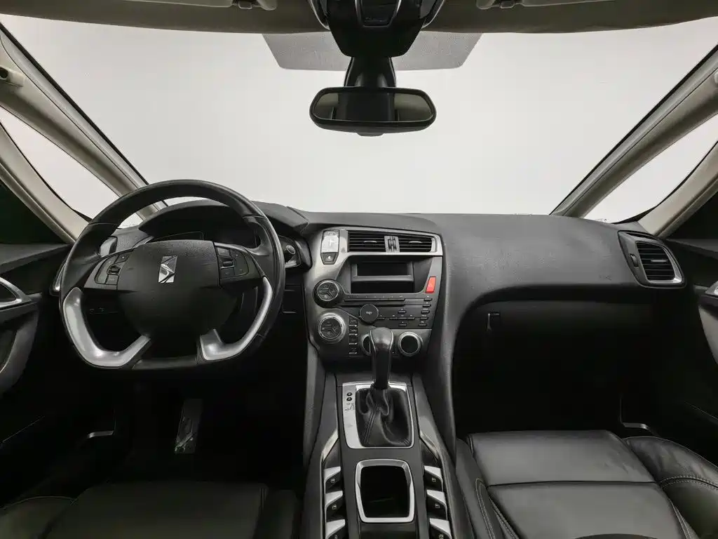 DS DS 5 — миниатюра 5