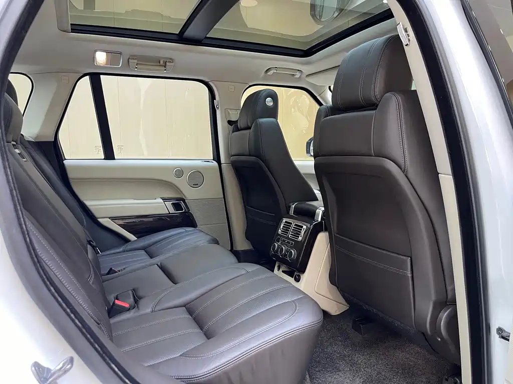Land Rover Range Rover — миниатюра 15