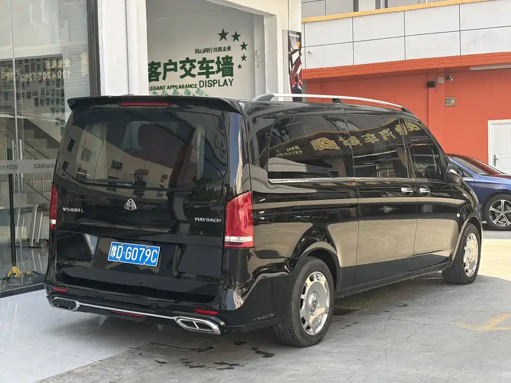 Mercedes-Benz V-Class (Import) — миниатюра 5