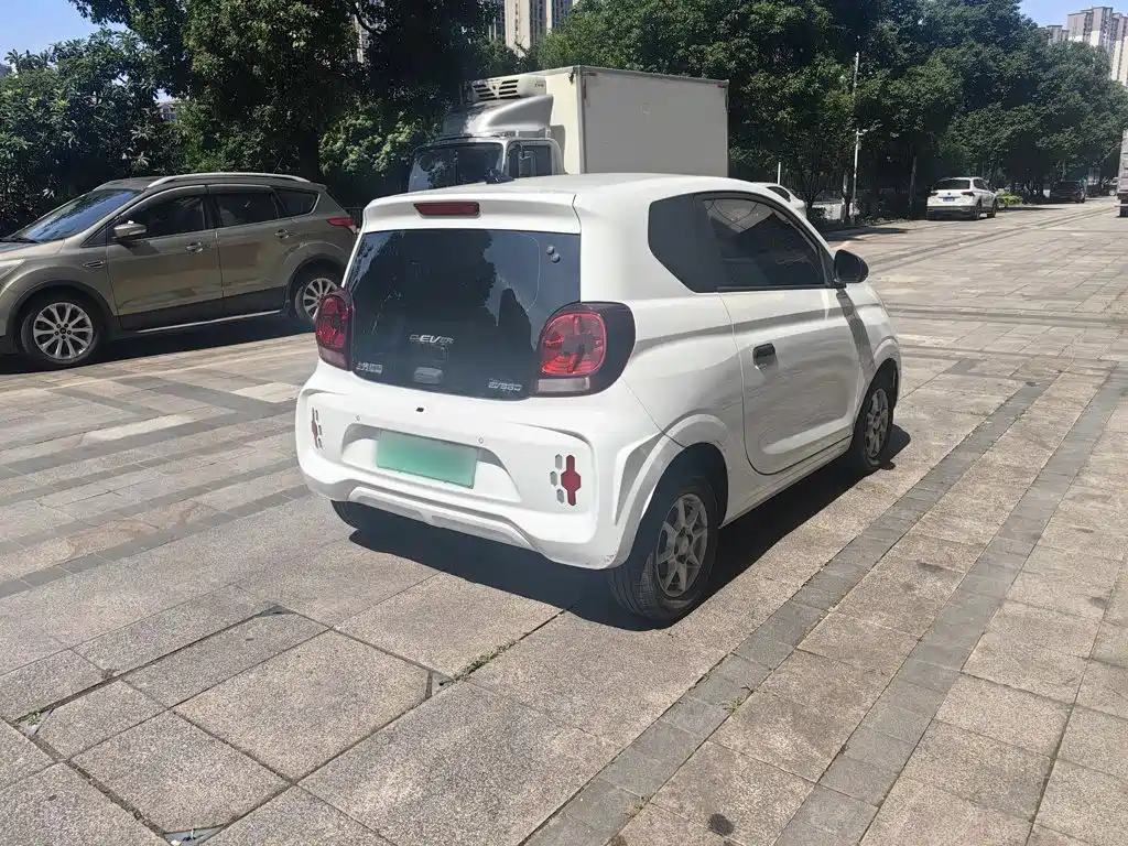 Roewe Clever 2022 311km