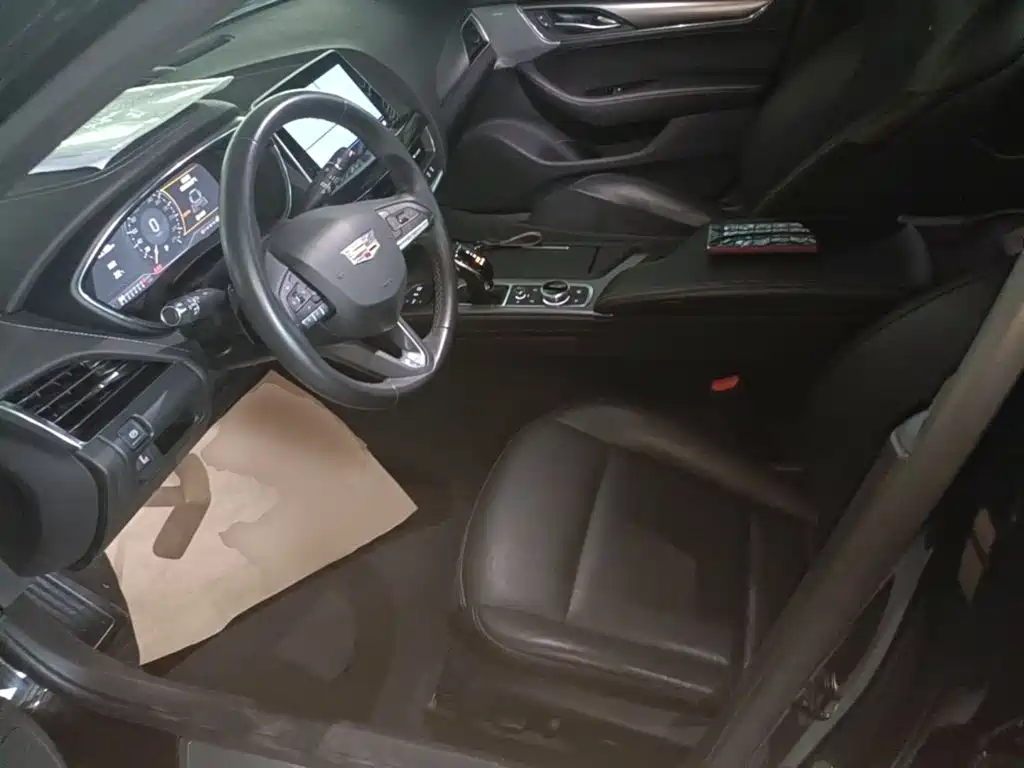 Cadillac CT5 — миниатюра 15