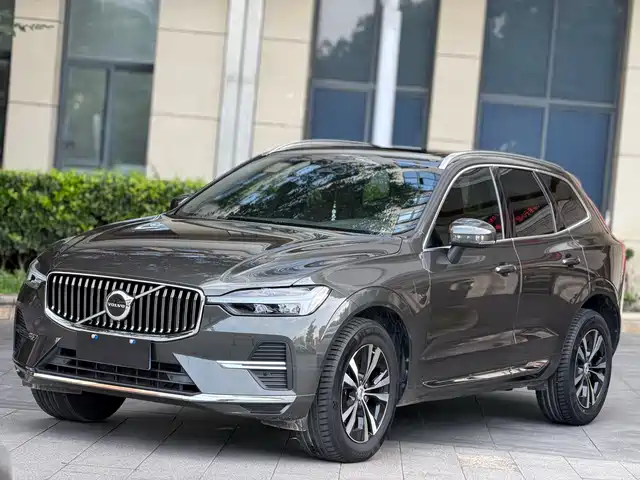 Volvo XC — фото 1