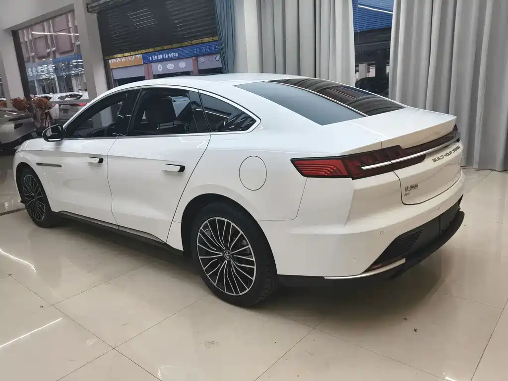 BYD Han — миниатюра 21